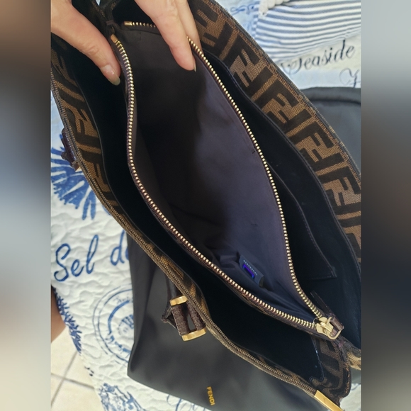 Fendi Authentic Handbag - Picture 8 of 11